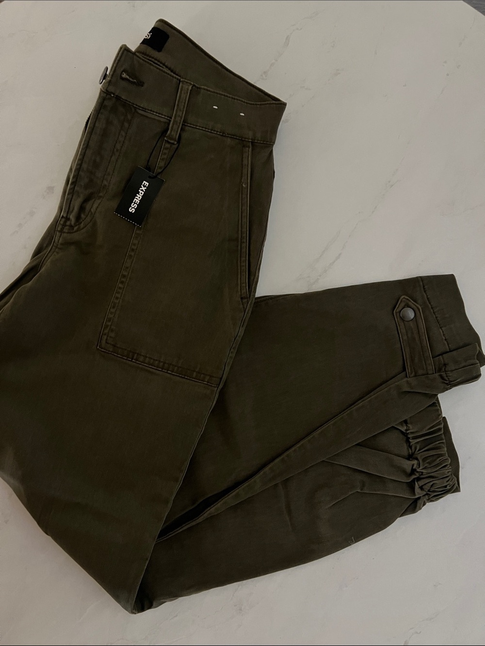 Express Cropped Straight High Rise Jeans